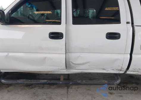 2005 Chevrolet Silverado 1500 Lt z USA, uszkodzony, nr VIN 2GCEK13T451300695